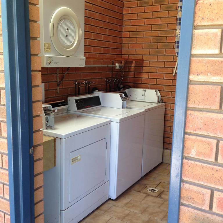 Newell Hwy Caravan Park Parkes Exterior foto